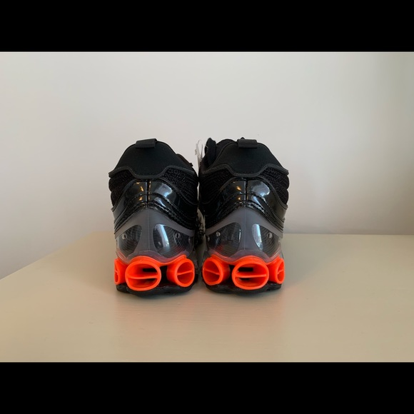 Hi I am selling brand new Adidas shoes microbounce - Picture 2 of 6